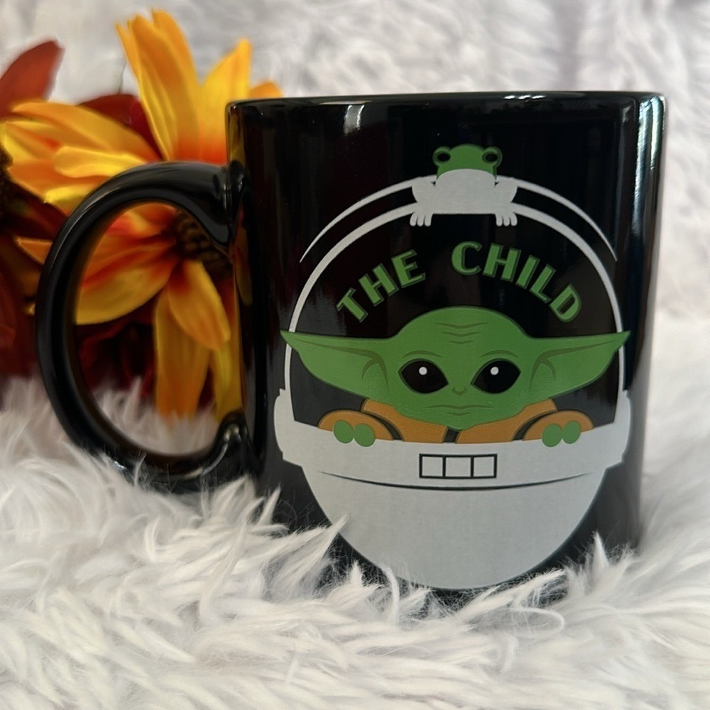 Star Wars The Mandalorian The Child Grogu 20oz Ceramic Coffee Mug Silver Buffalo
